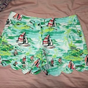 Crown & ivy Greece themed shorts